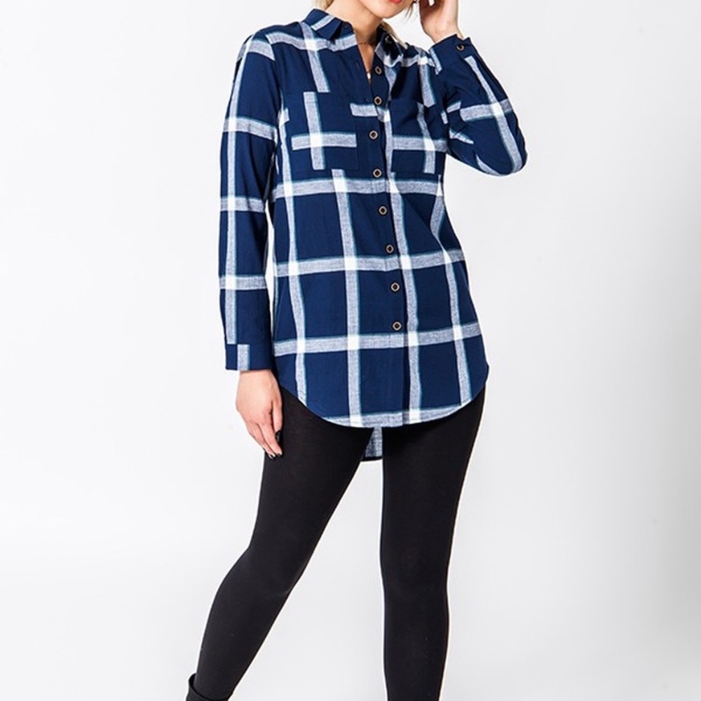 Women’s Navy Plaid Button-Front Tunic Top